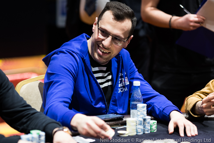 NEIL4987_EPT_Sochi2018__Artur_Martirosyan_Neil Stoddart